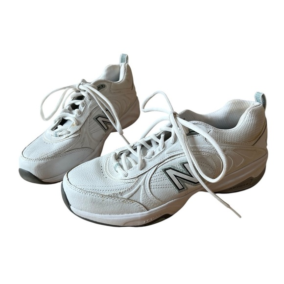 NEW BALANCE 623 WHITE TRAINER LACE UP SNEAKERS ATHLETIC COMFORT DAD SHOES WOMEN - Picture 1 of 12